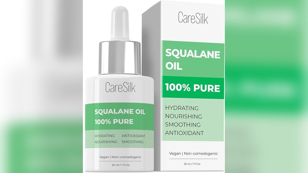 Squalane Moisturizer Benefits: Why This Oil Is Non-Comedogenic Squalane Moisturizer Benefits: Why This Oil Is Non-Comedogenic